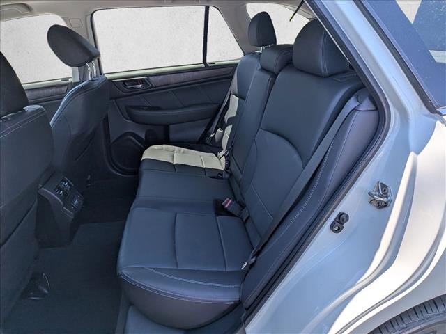 Used 2018 Subaru Outback 2.5i Limited AWD/4WD image 18