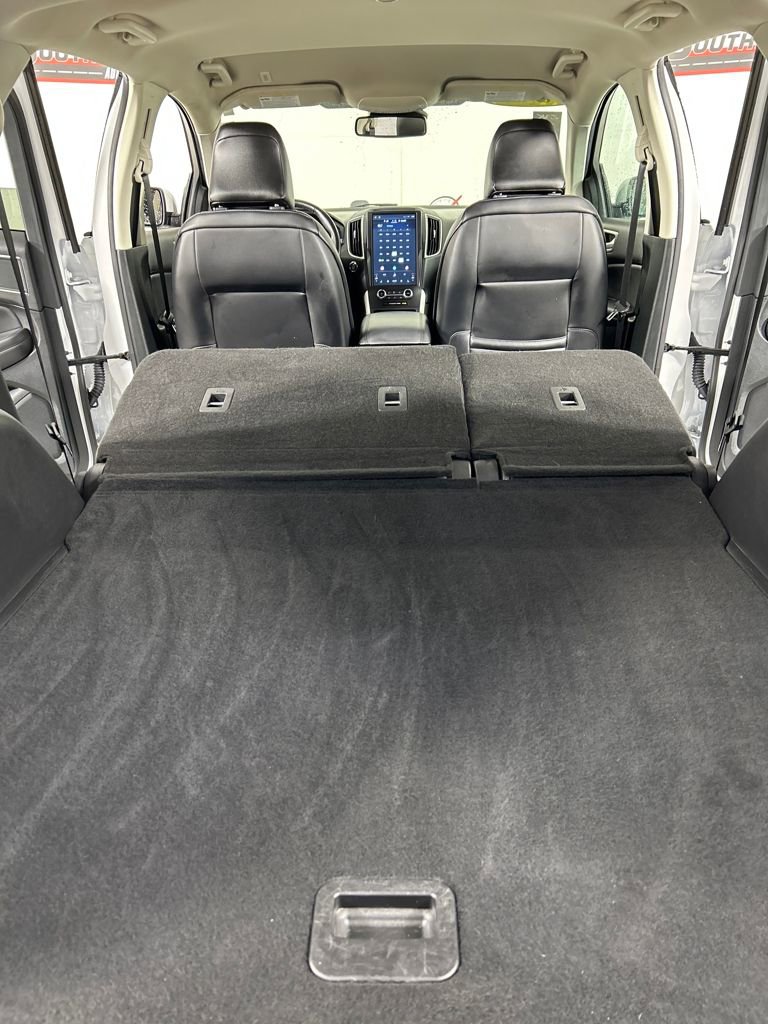 Used 2024 Ford Edge SEL image 21