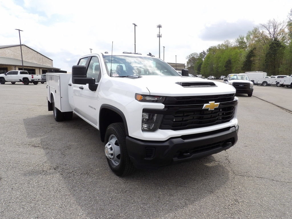 Used 2026 Chevrolet Silverado 3500 W/T AWD/4WD image 11