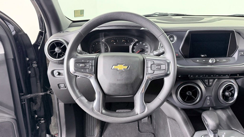 Used 2022 Chevrolet Blazer LT w/ Redline Edition AWD/4WD image 19