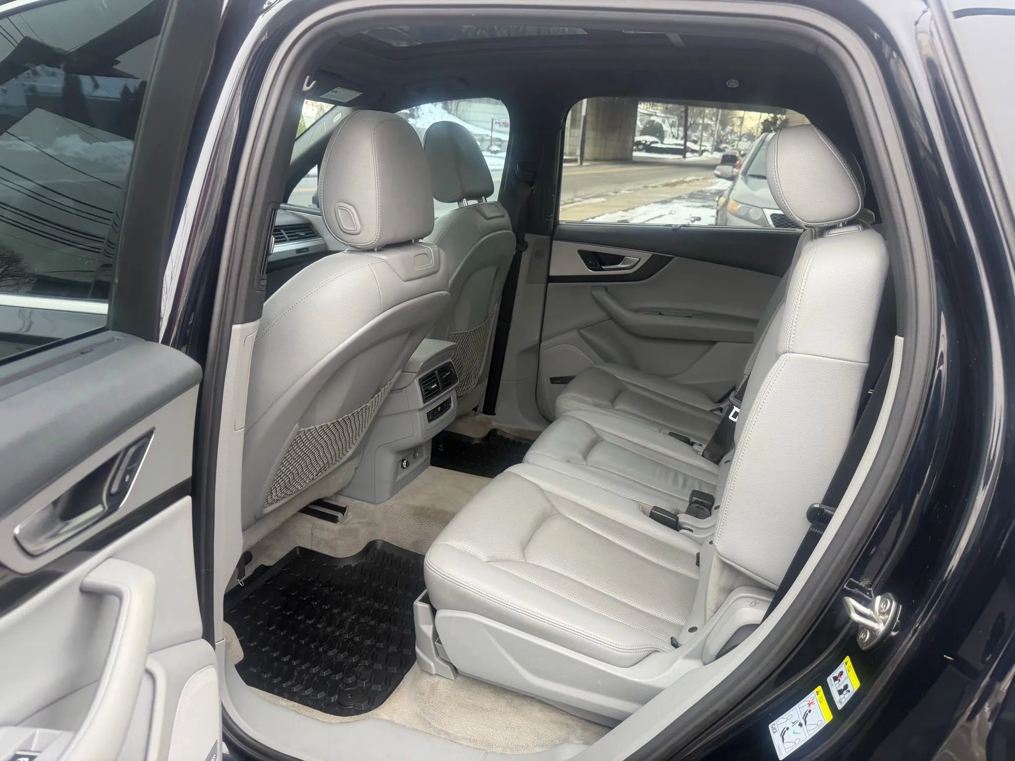 Used 2018 Audi Q7 2.0T Premium Plus image 30