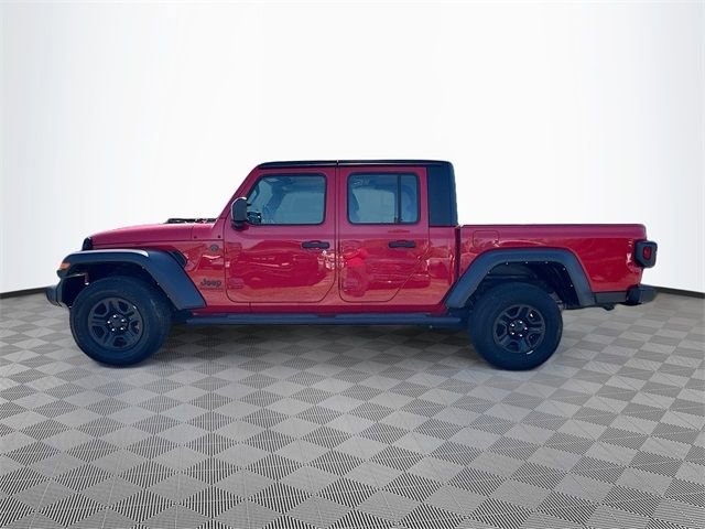 Used 2022 Jeep Gladiator Sport image 4