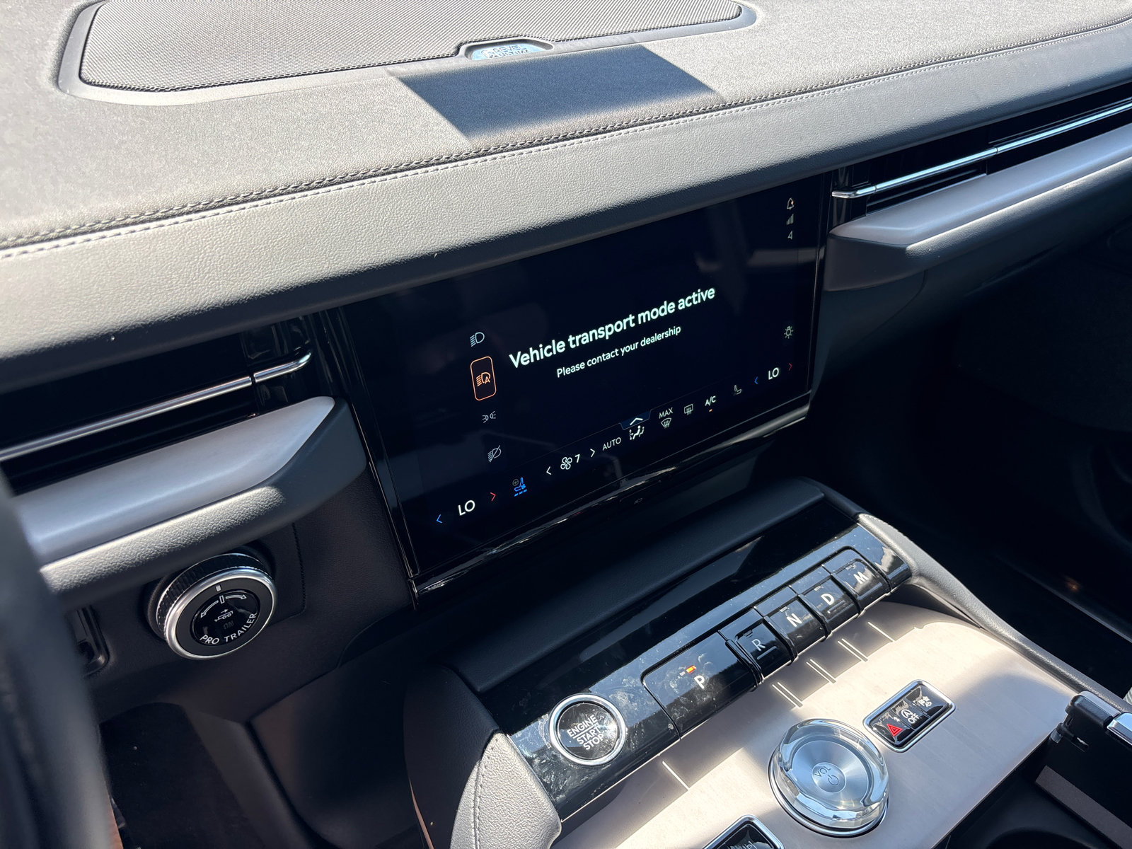 New 2026 Lincoln Navigator Reserve w/ Jet Appearance Package AWD/4WD image 21