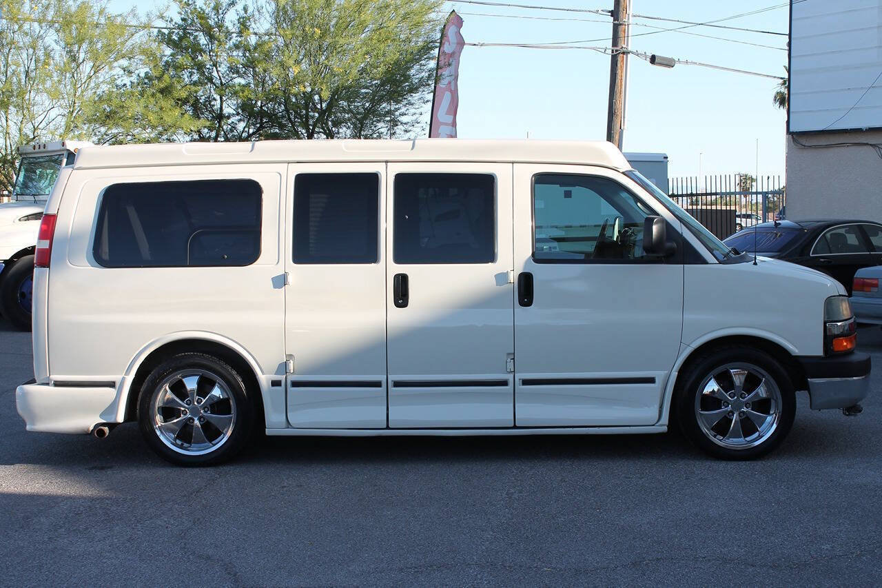 Used 2006 Chevrolet Express 1500 RWD image 9
