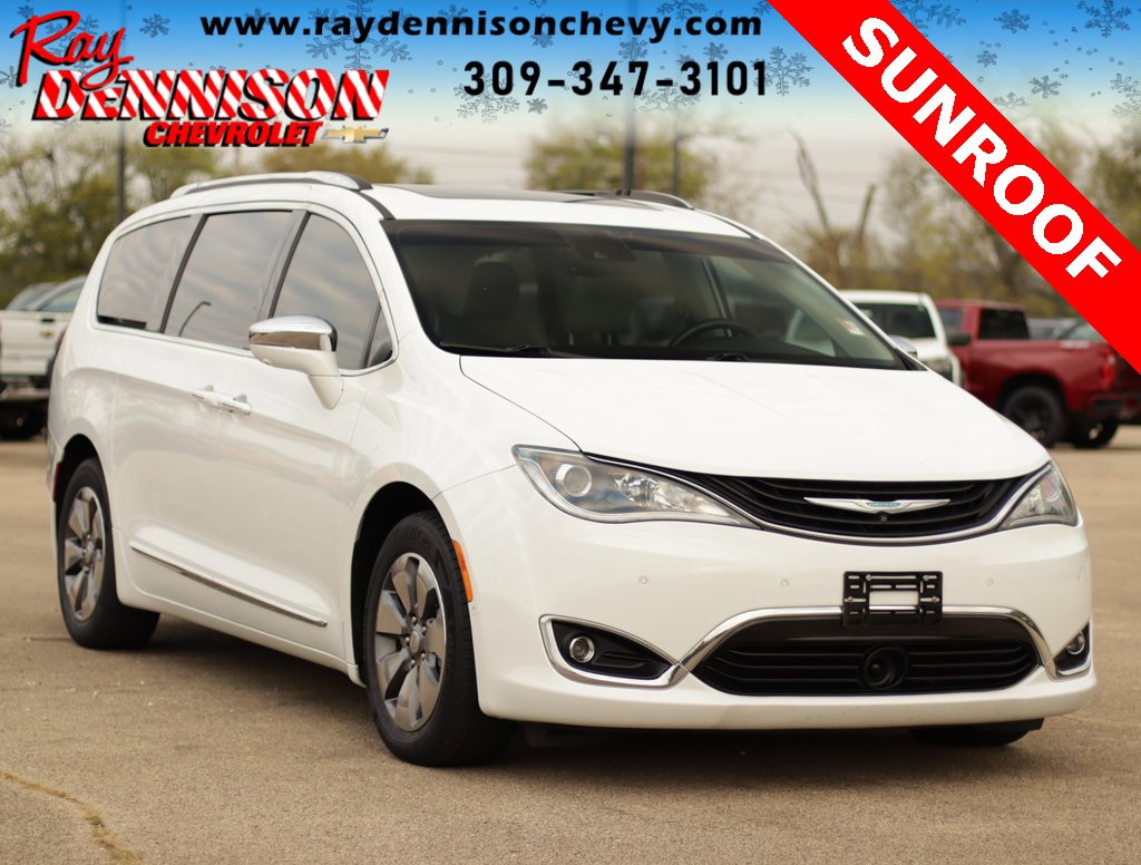 Used 2018 Chrysler Pacifica Limited w/ Advanced Safetytec Group