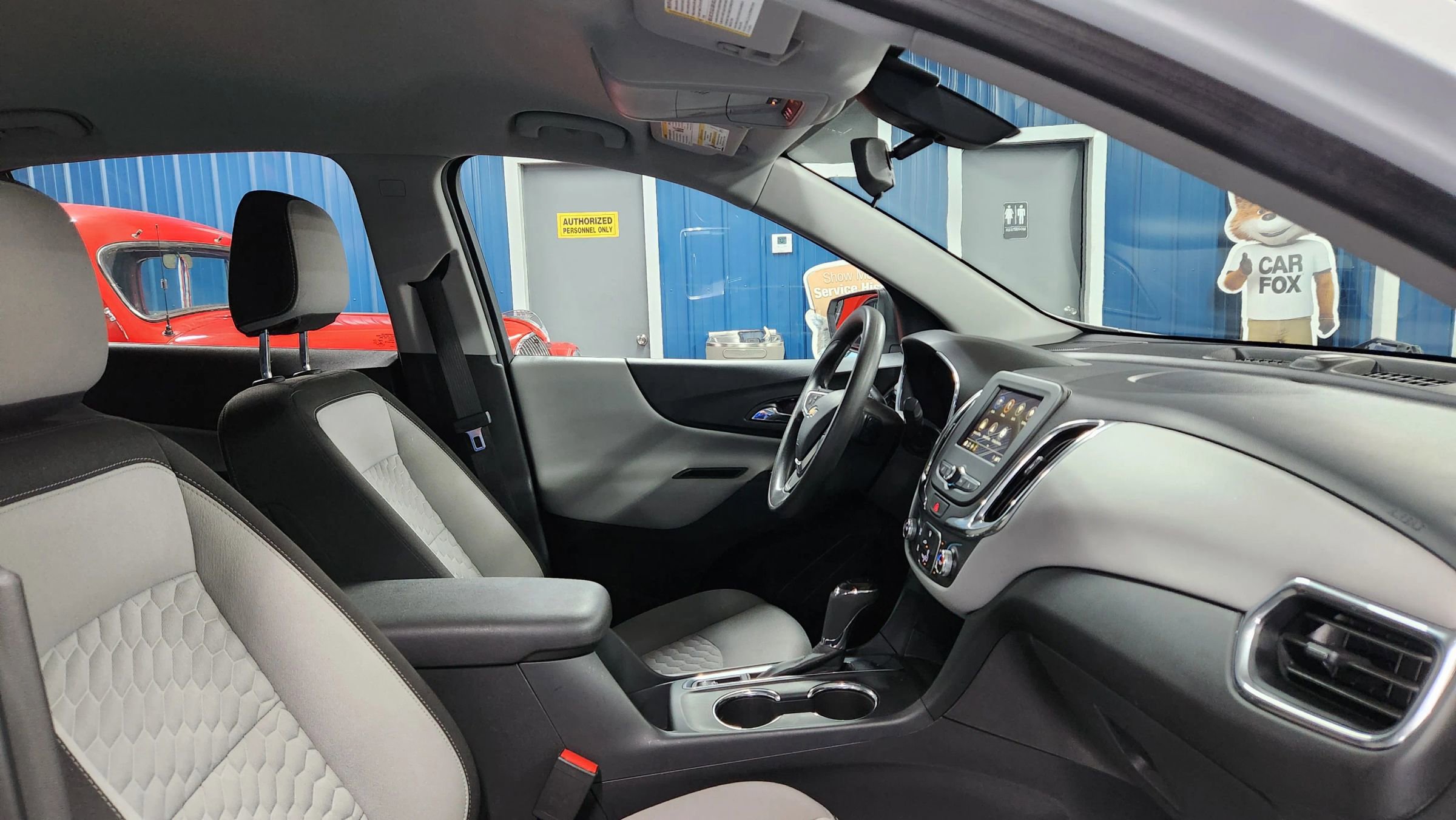 Used 2019 Chevrolet Equinox LS image 10