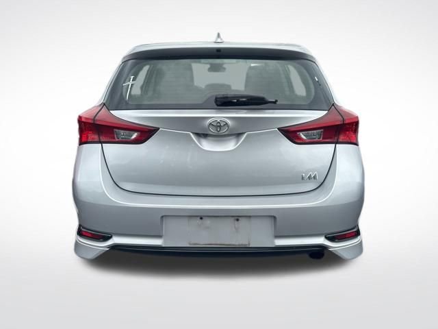 Used 2017 Toyota Corolla iM w/ All-Weather Mat Package FWD image 4