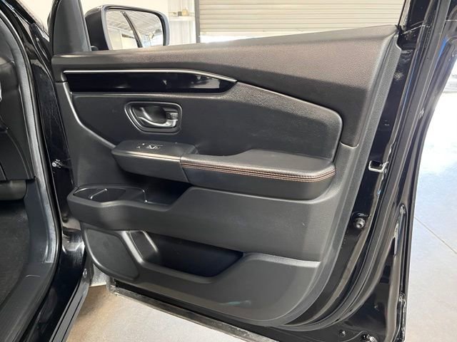 Used 2023 Honda Pilot TrailSport image 12