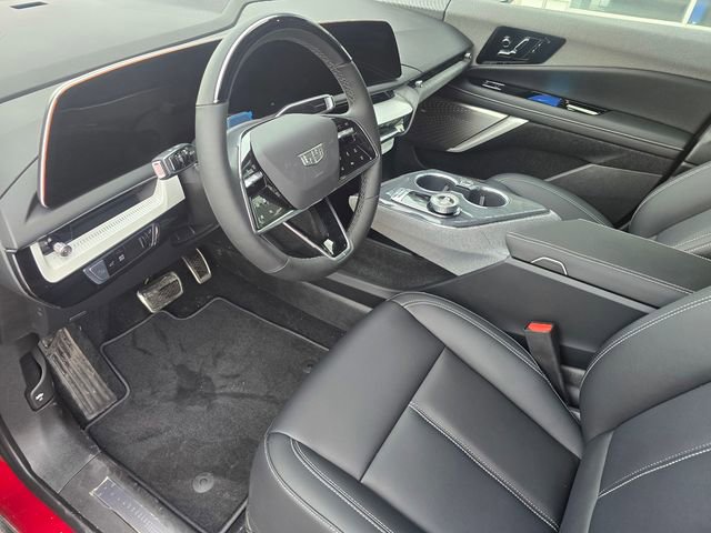 New 2026 Cadillac Optiq Luxury 1 RWD image 21