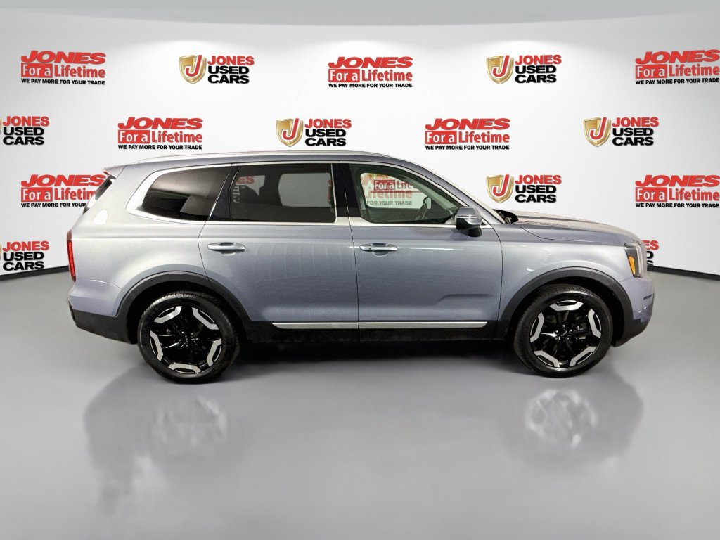 Used 2025 Kia Telluride S FWD image 17