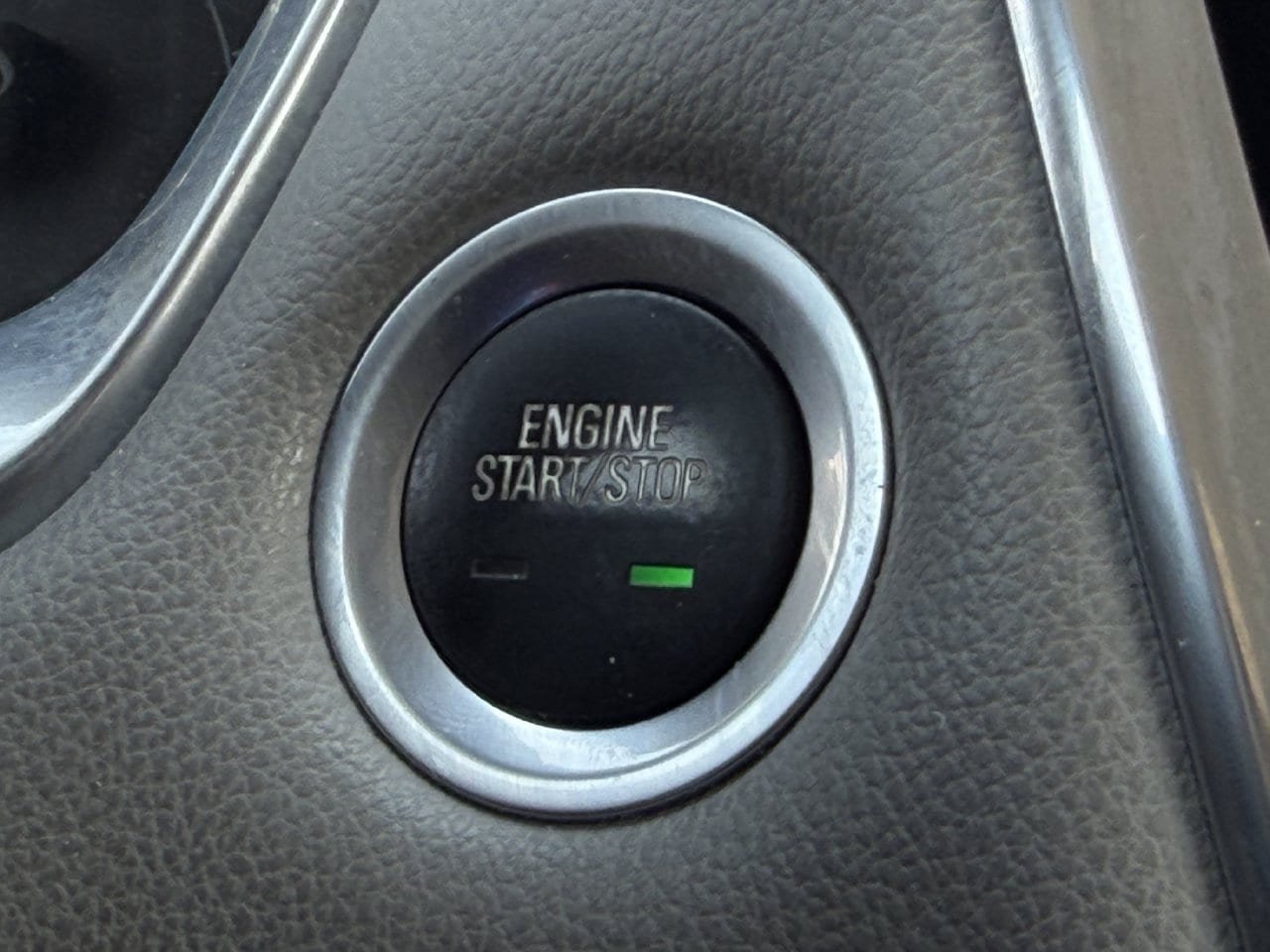 Used 2019 Chevrolet Traverse LT FWD image 20