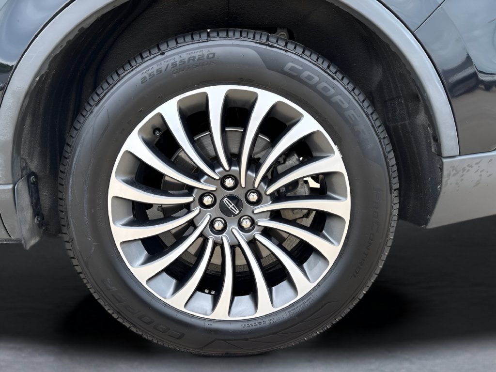 Used 2020 Lincoln Aviator Reserve w/ Equipment Group 201A AWD/4WD image 34