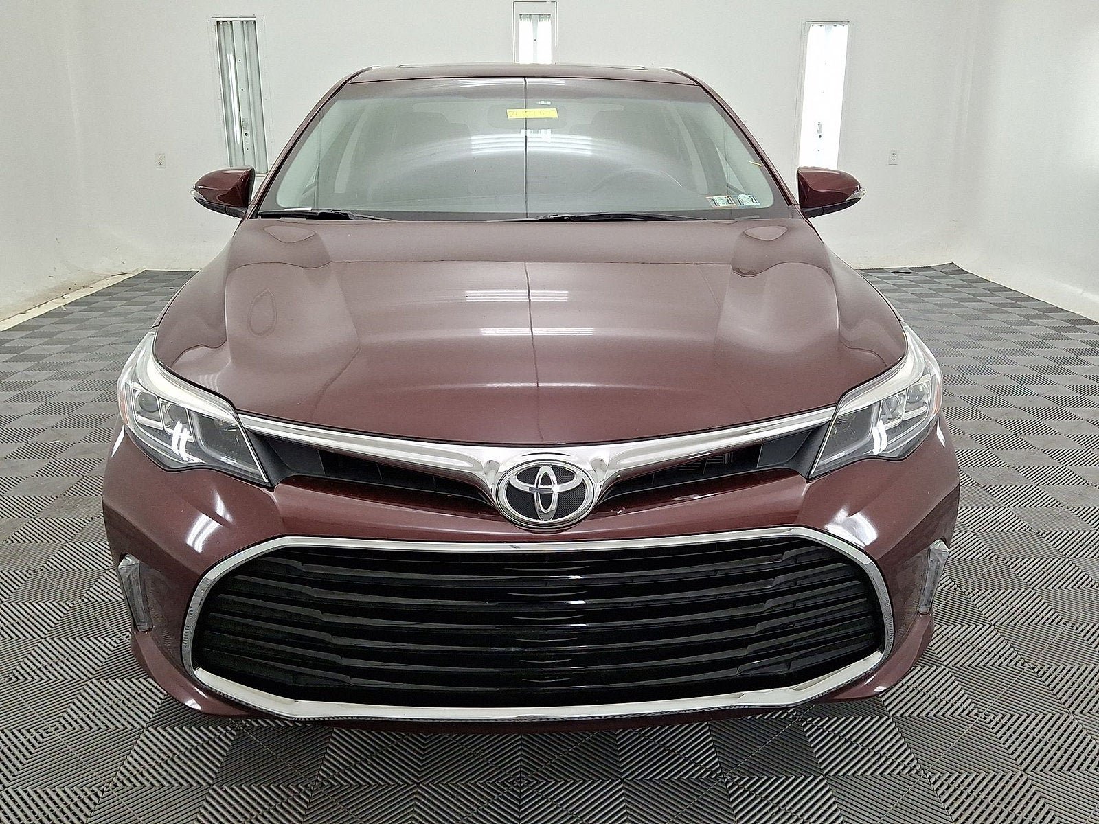 Used 2016 Toyota Avalon Touring FWD image 21
