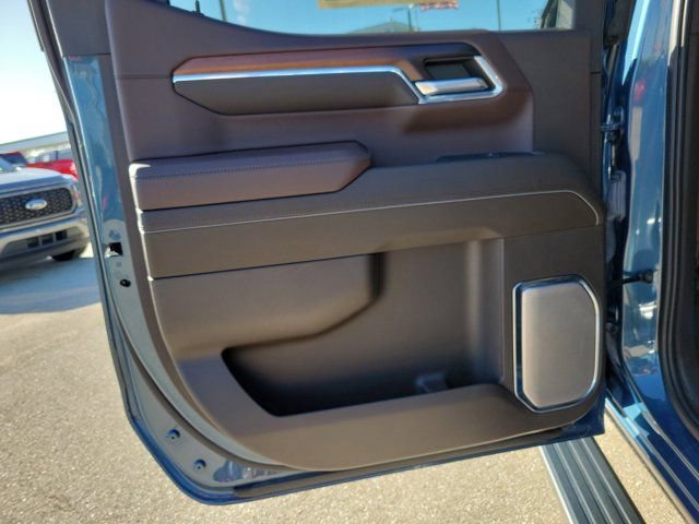 Used 2024 GMC Sierra 1500 Denali w/ Denali Reserve Package AWD/4WD image 17