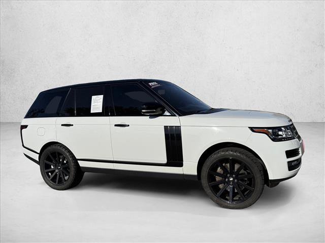 Used 2017 Land Rover Range Rover Supercharged AWD/4WD image 4