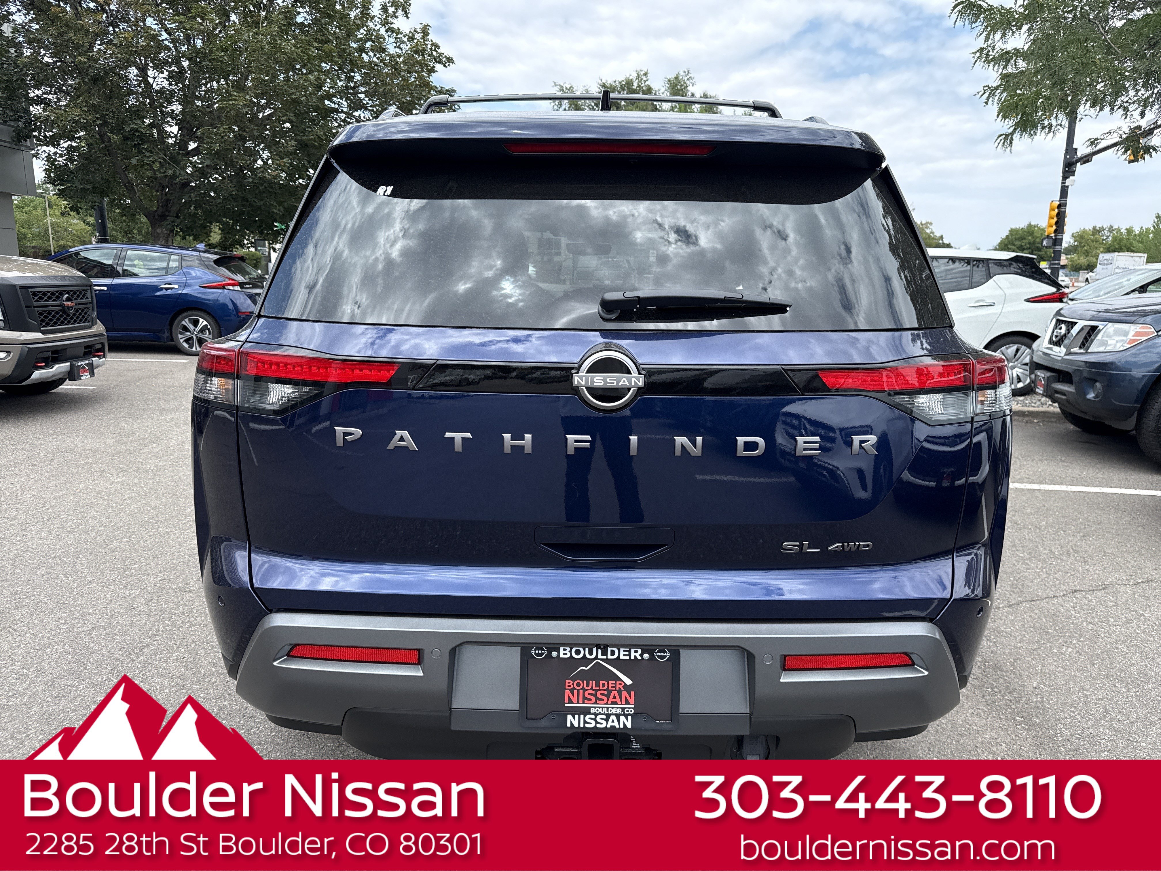 New 2026 Nissan Pathfinder SL w/ SL Premium Package AWD/4WD image 6