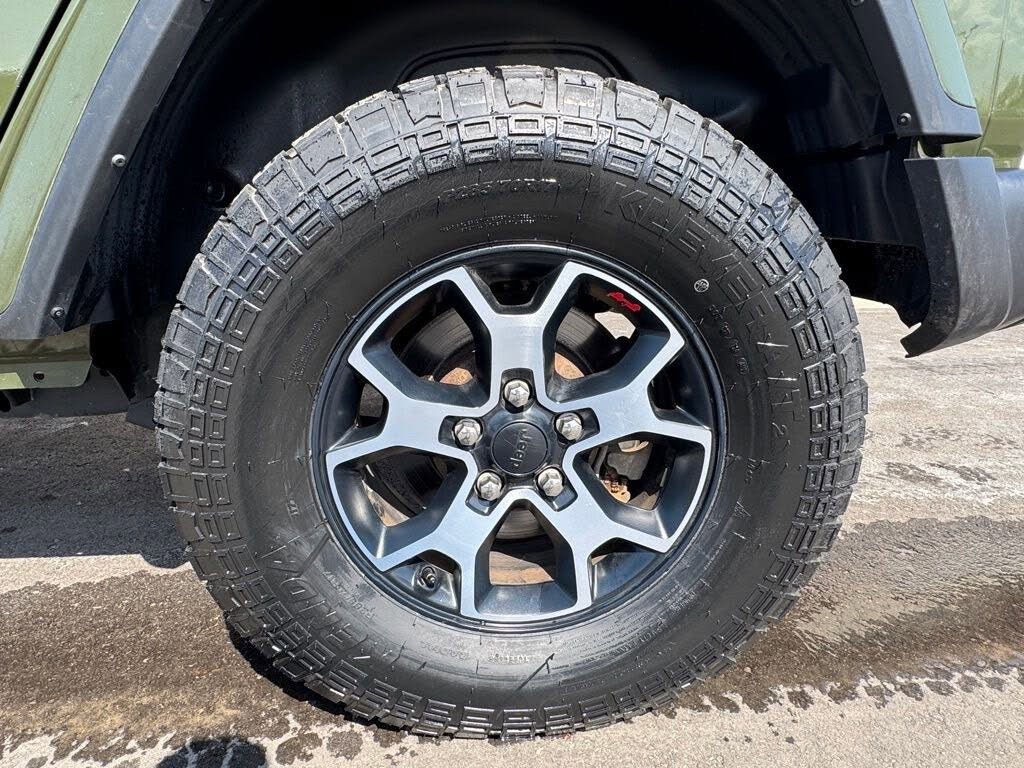 Used 2023 Jeep Wrangler Sahara AWD/4WD image 53