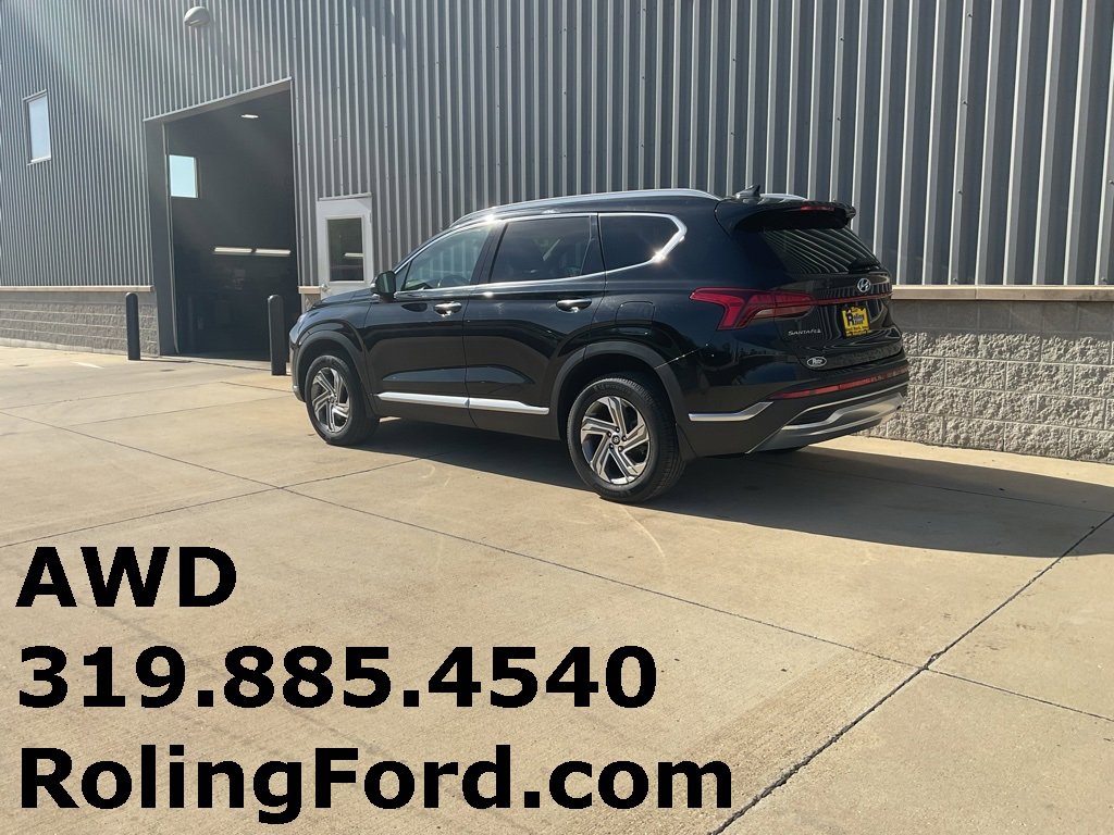 Used 2022 Hyundai Santa Fe SEL w/ Convenience Package image 3