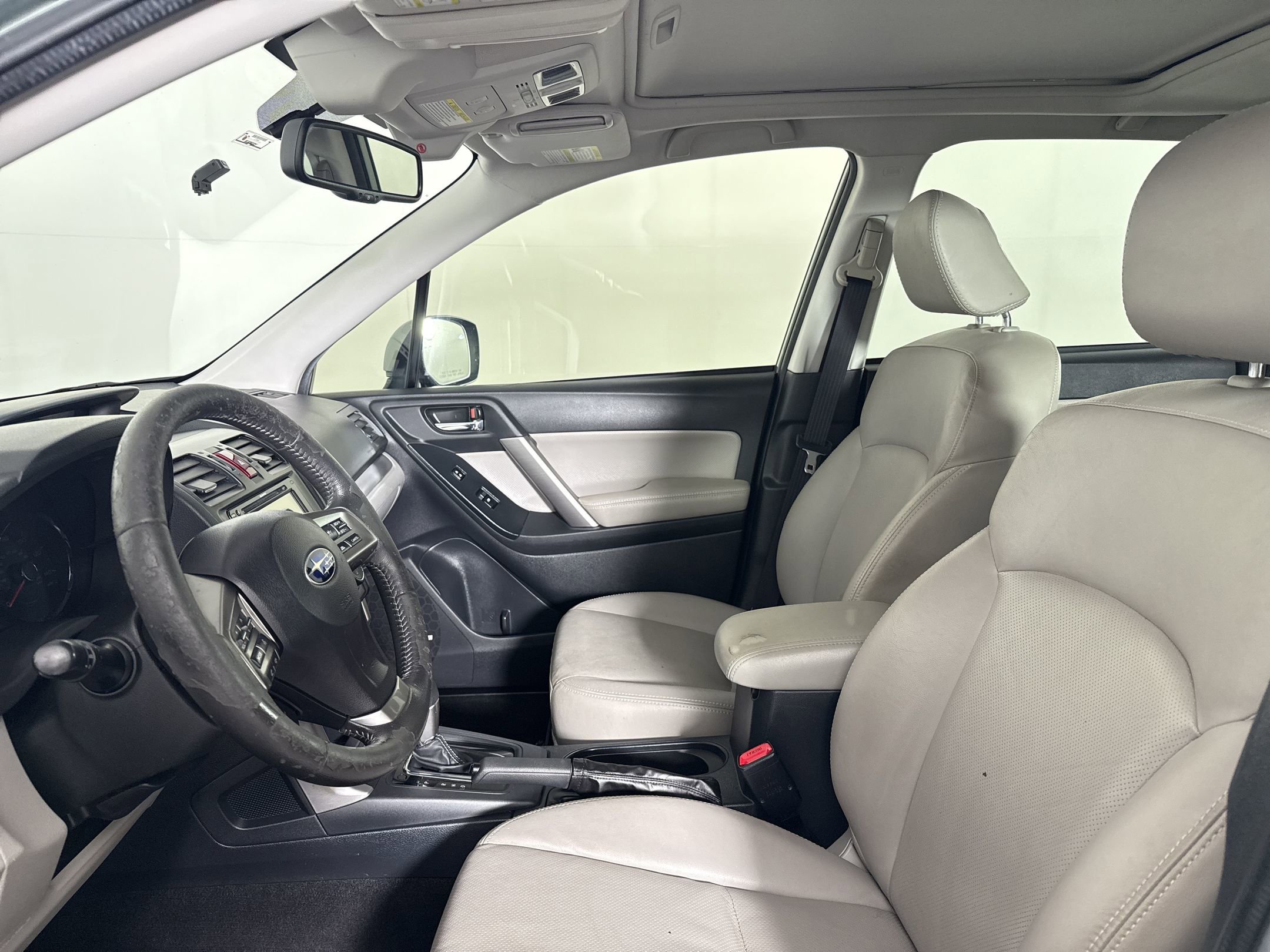 Used 2015 Subaru Forester 2.5i Touring w/ Eyesight & Navigation System AWD/4WD image 5