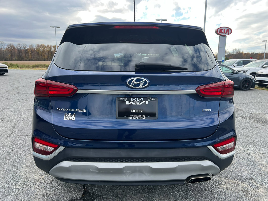Used 2019 Hyundai Santa Fe SE image 4