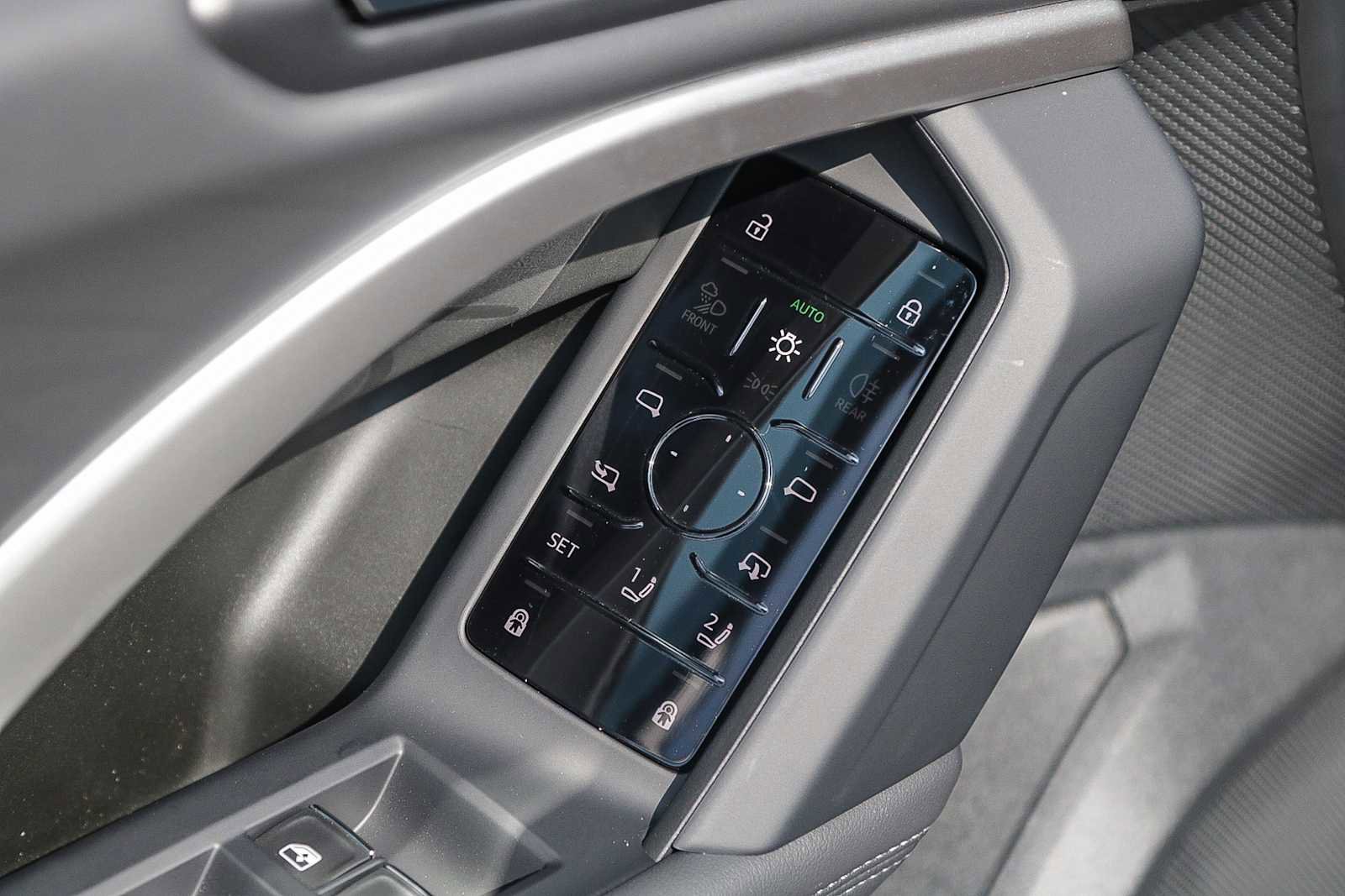 New 2025 Audi Q5 Premium image 23