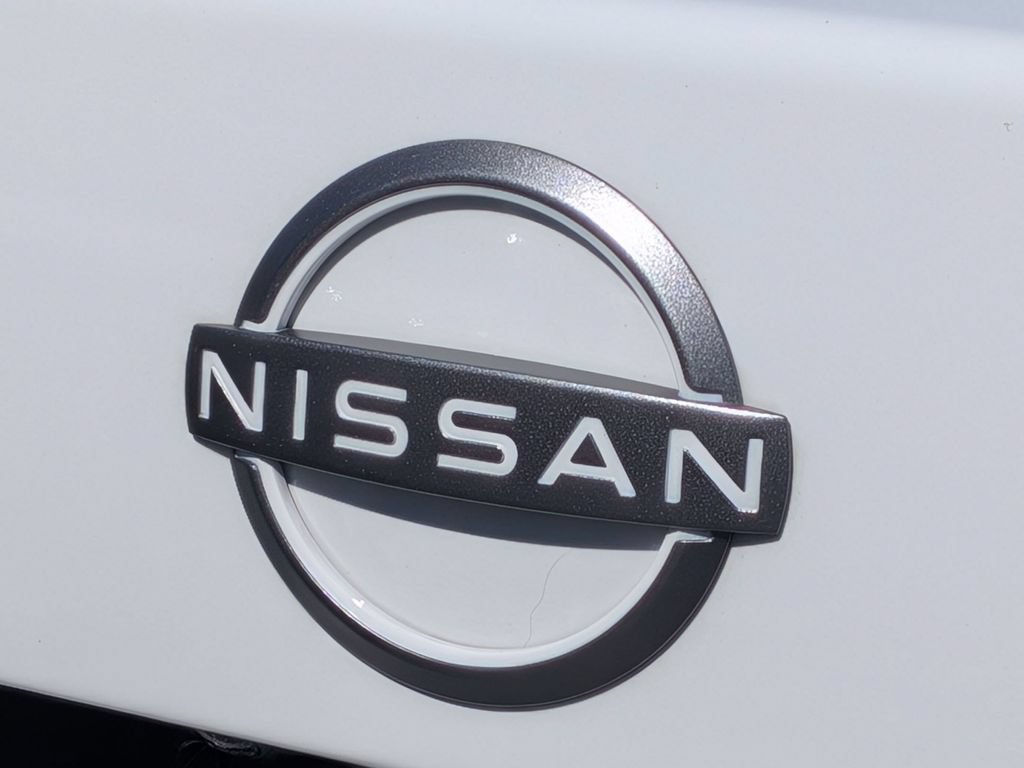 Used 2025 Nissan Sentra SV FWD image 25