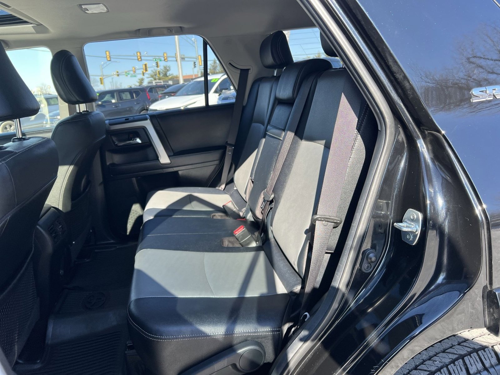 Used 2024 Toyota 4Runner SR5 Premium image 25