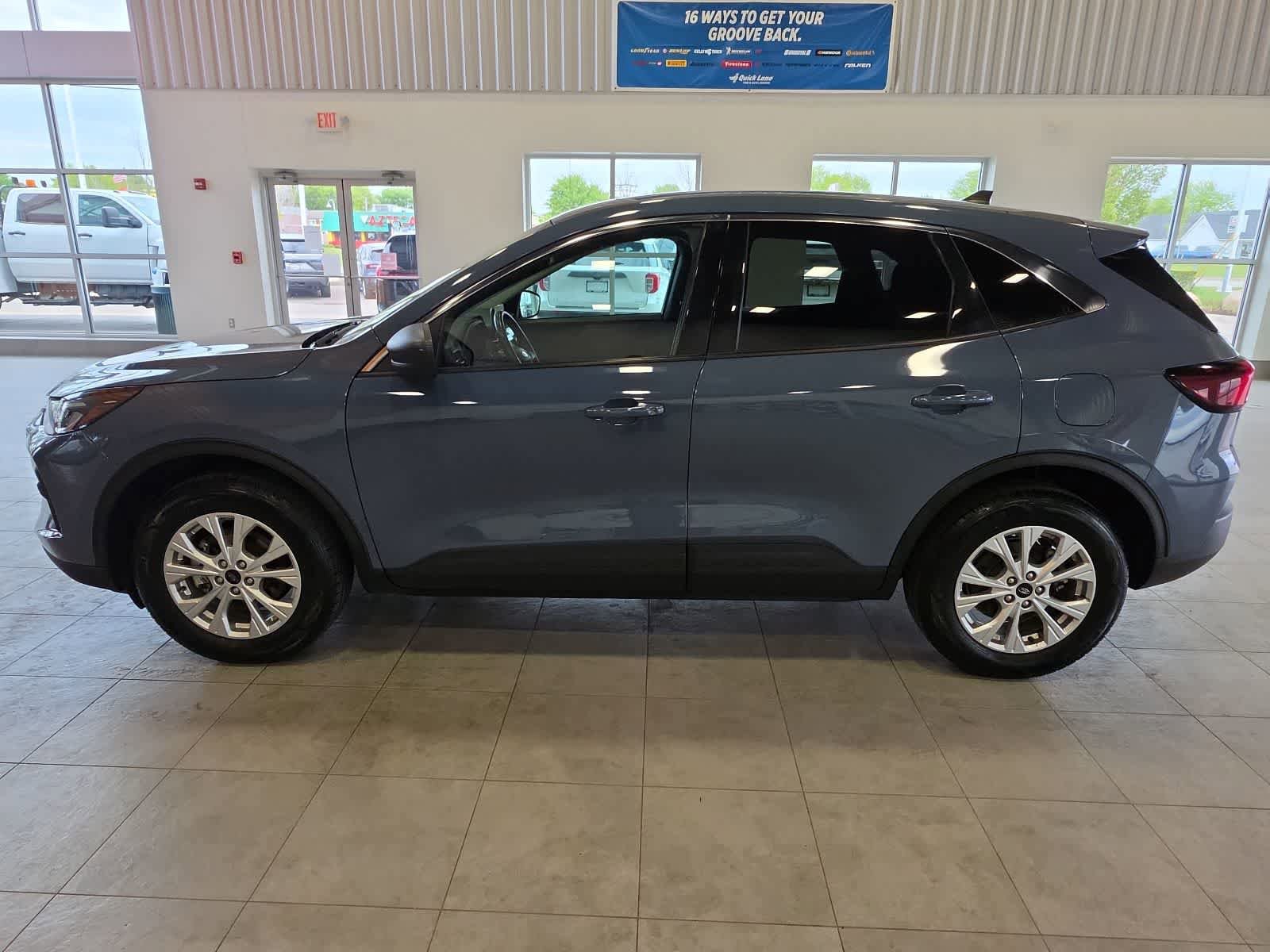 Used 2024 Ford Escape Active AWD/4WD image 7