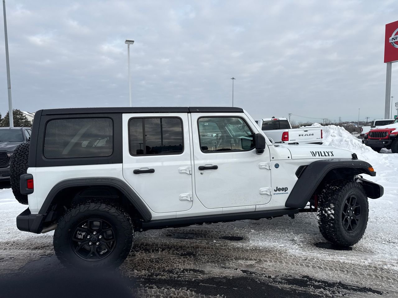 Used 2025 Jeep Wrangler Unlimited Sport S 4xe image 2