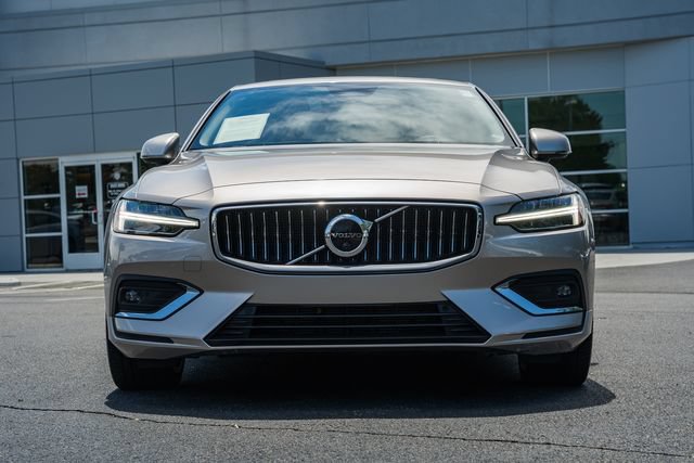 Certified 2023 Volvo S60 B5 Ultimate AWD/4WD image 2