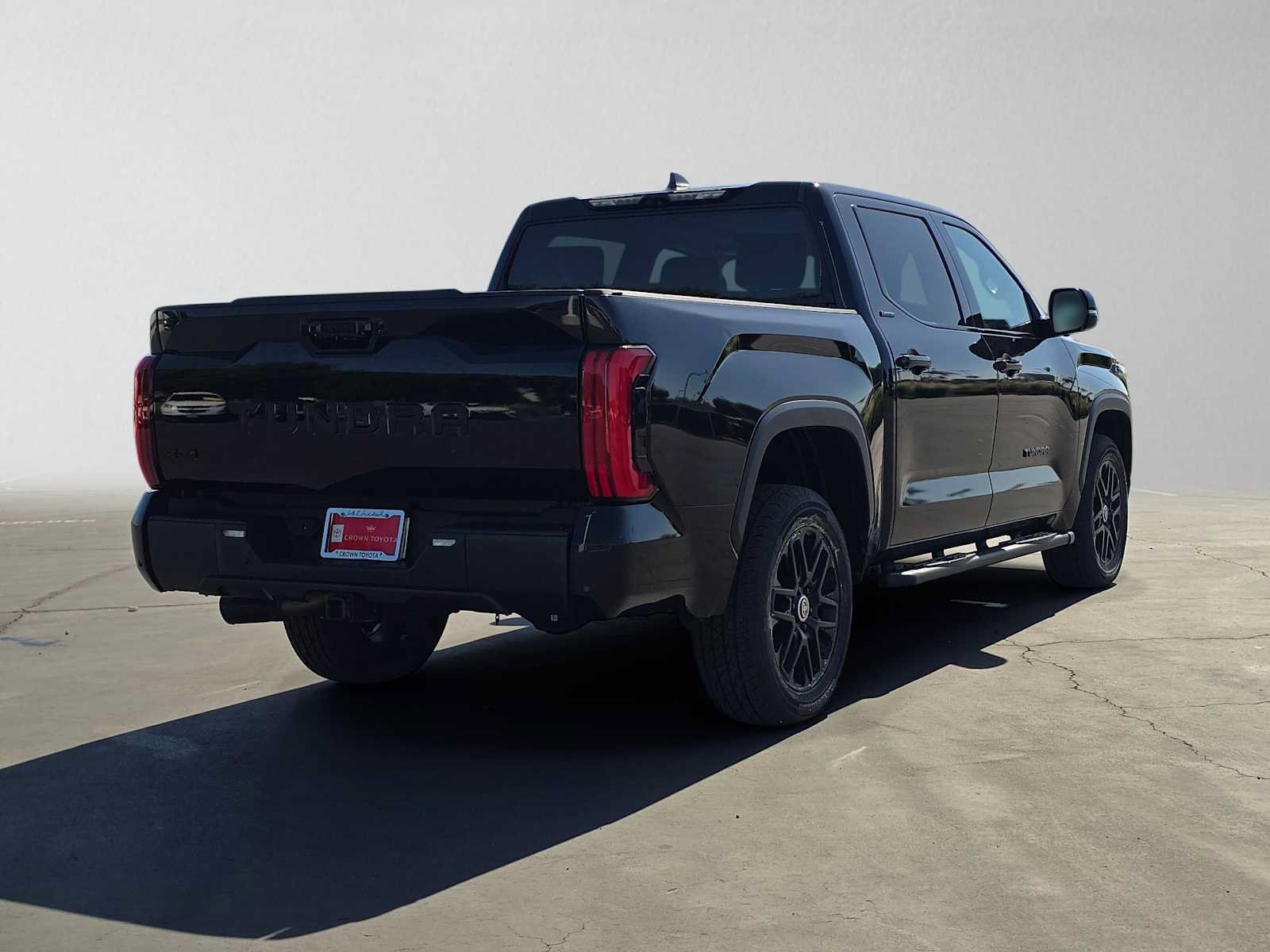 Used 2024 Toyota Tundra Limited AWD/4WD image 3
