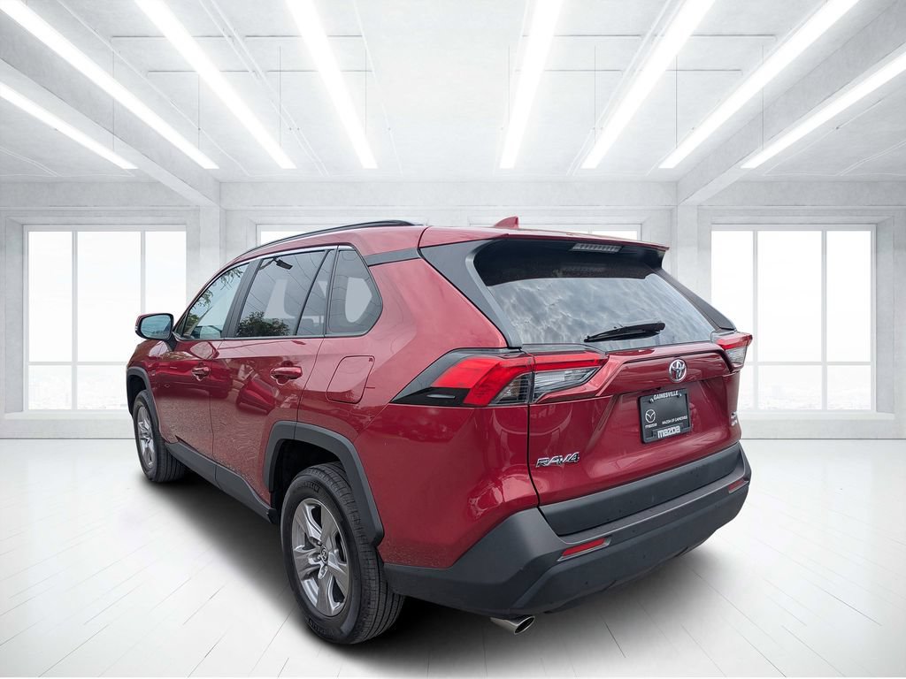 Used 2025 Toyota RAV4 XLE AWD/4WD image 5