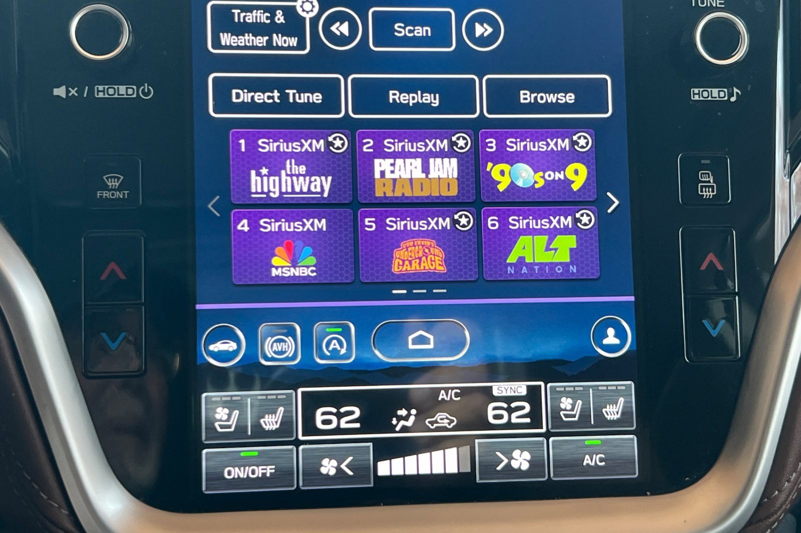 Used 2021 Subaru Outback Touring image 22