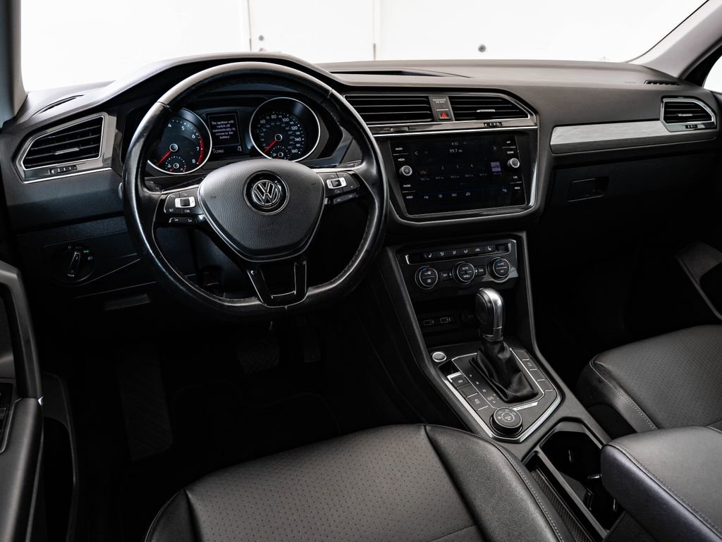 Used 2018 Volkswagen Tiguan SE AWD/4WD image 4