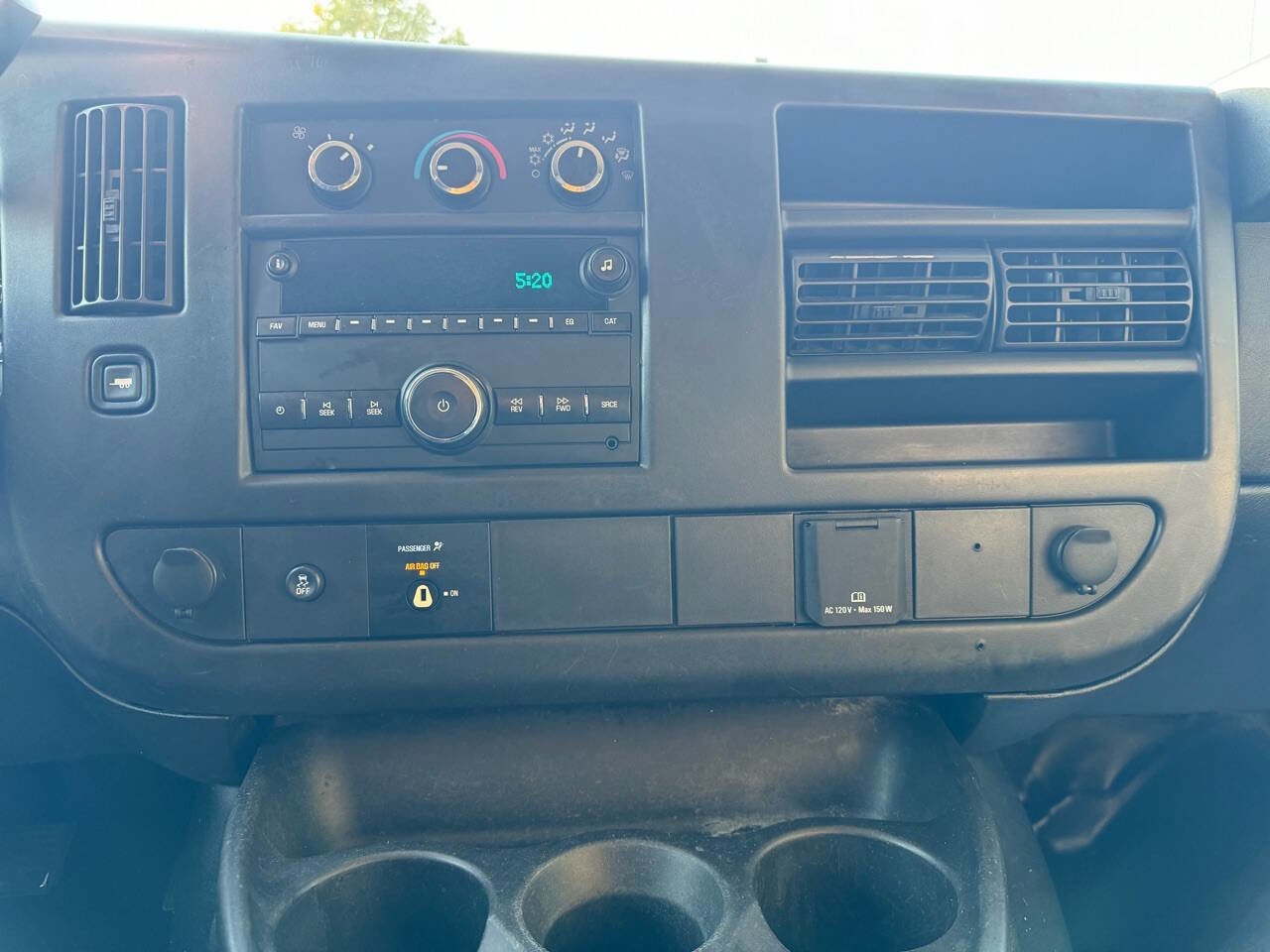 Used 2017 Chevrolet Express 2500 image 14