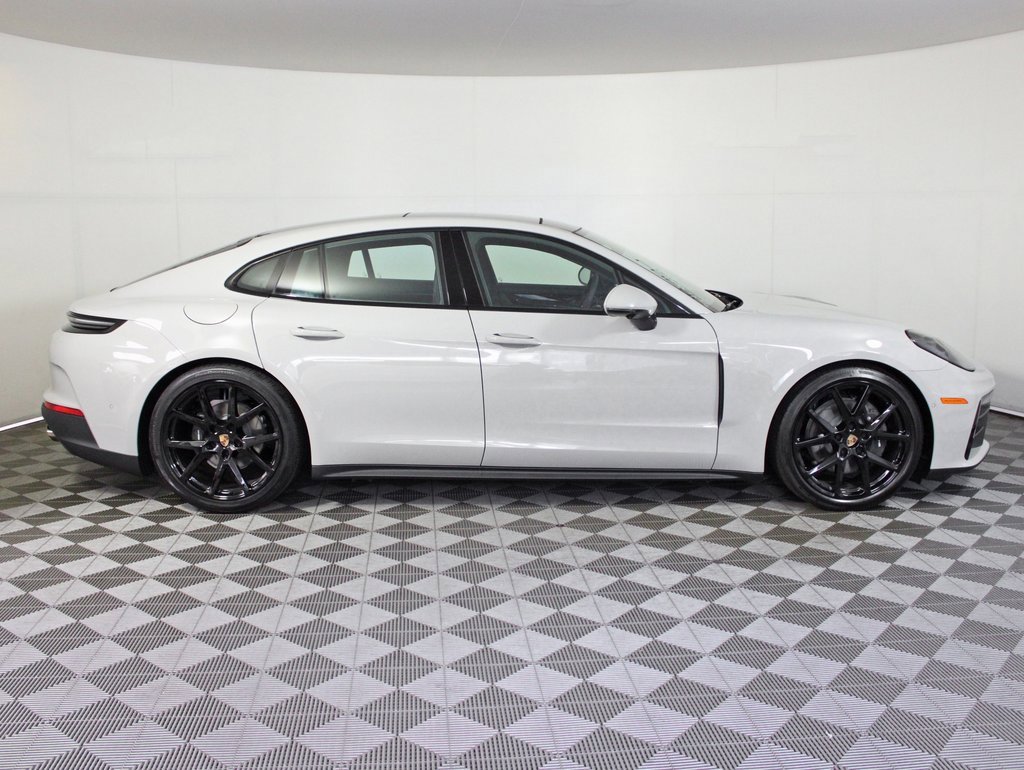 Used 2025 Porsche Panamera 4 image 8