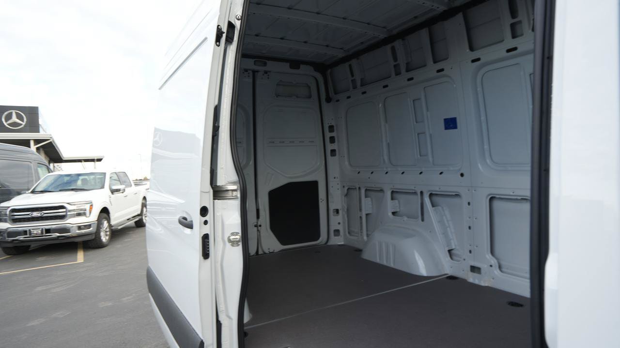 New 2026 Mercedes-Benz Sprinter 2500 image 10