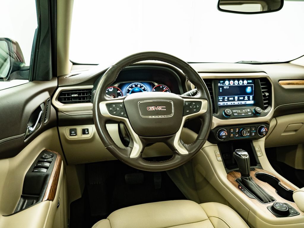 Used 2019 GMC Acadia Denali w/ Technology Package AWD/4WD image 33