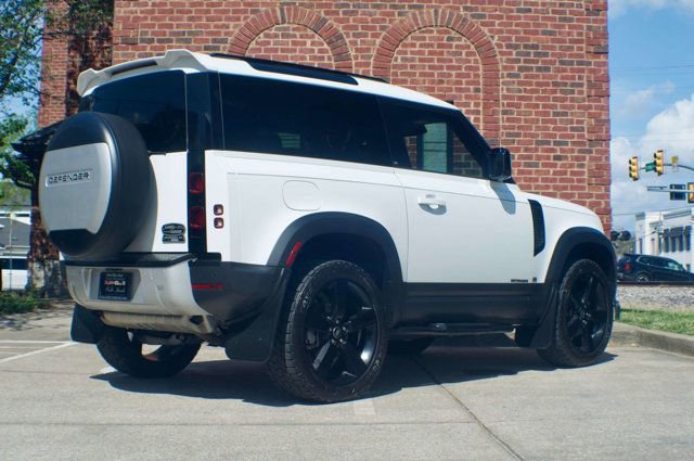 Used 2022 Land Rover Defender 90 S image 5
