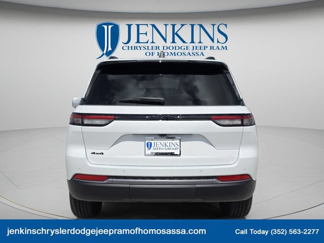 New 2027 Jeep Grand Cherokee Altitude AWD/4WD image 6