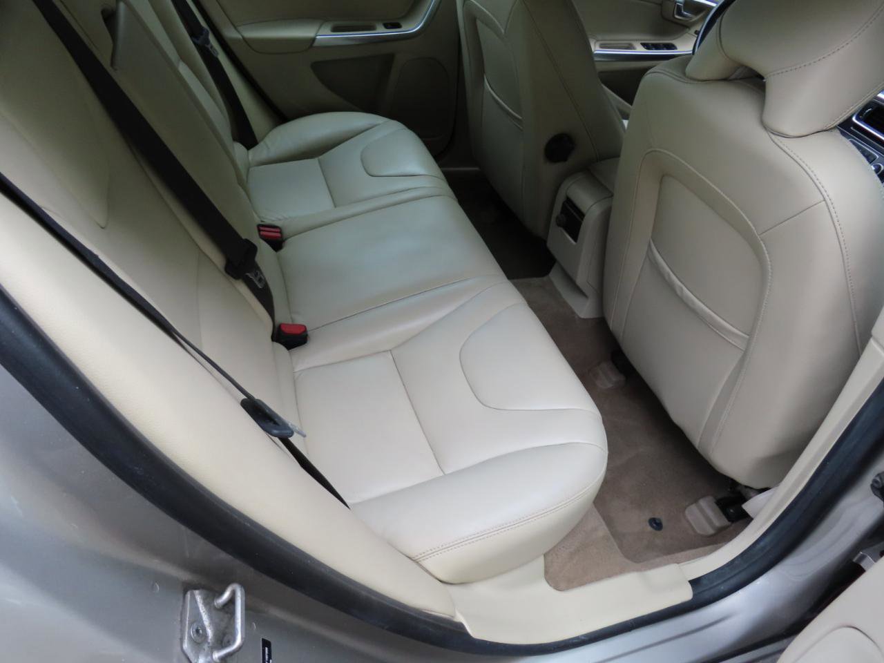 Used 2015 Volvo V60 T5 Premier AWD/4WD image 14