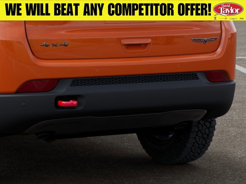 New 2026 Jeep Compass Trailhawk w/ Sun, Sound & Navigation Group AWD/4WD image 14