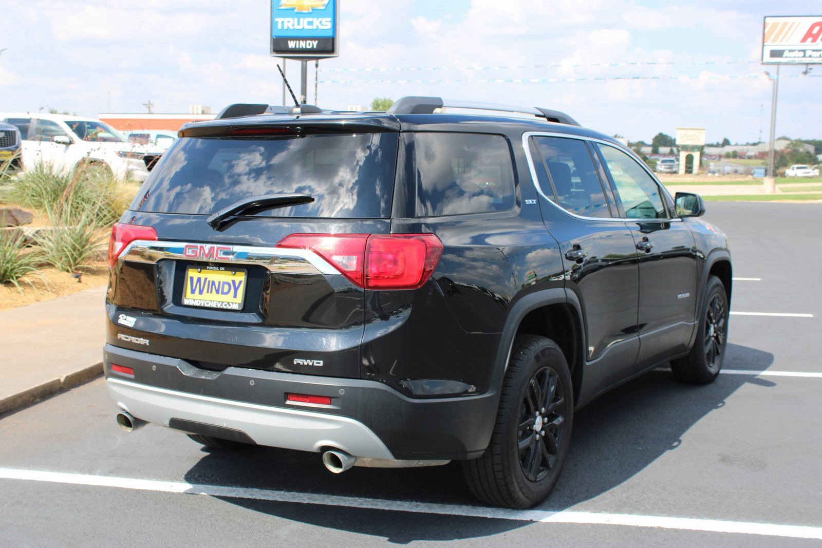 Used 2019 GMC Acadia SLT image 10