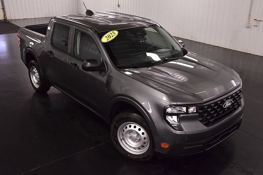 New 2025 Ford Maverick XL w/ Equipment Group 101A image 10