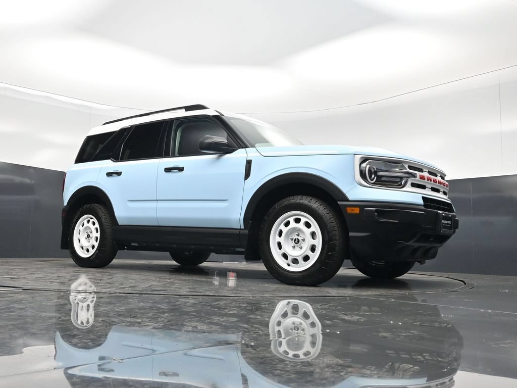 Certified 2023 Ford Bronco Sport Heritage w/ Heritage Convenience Package AWD/4WD image 3