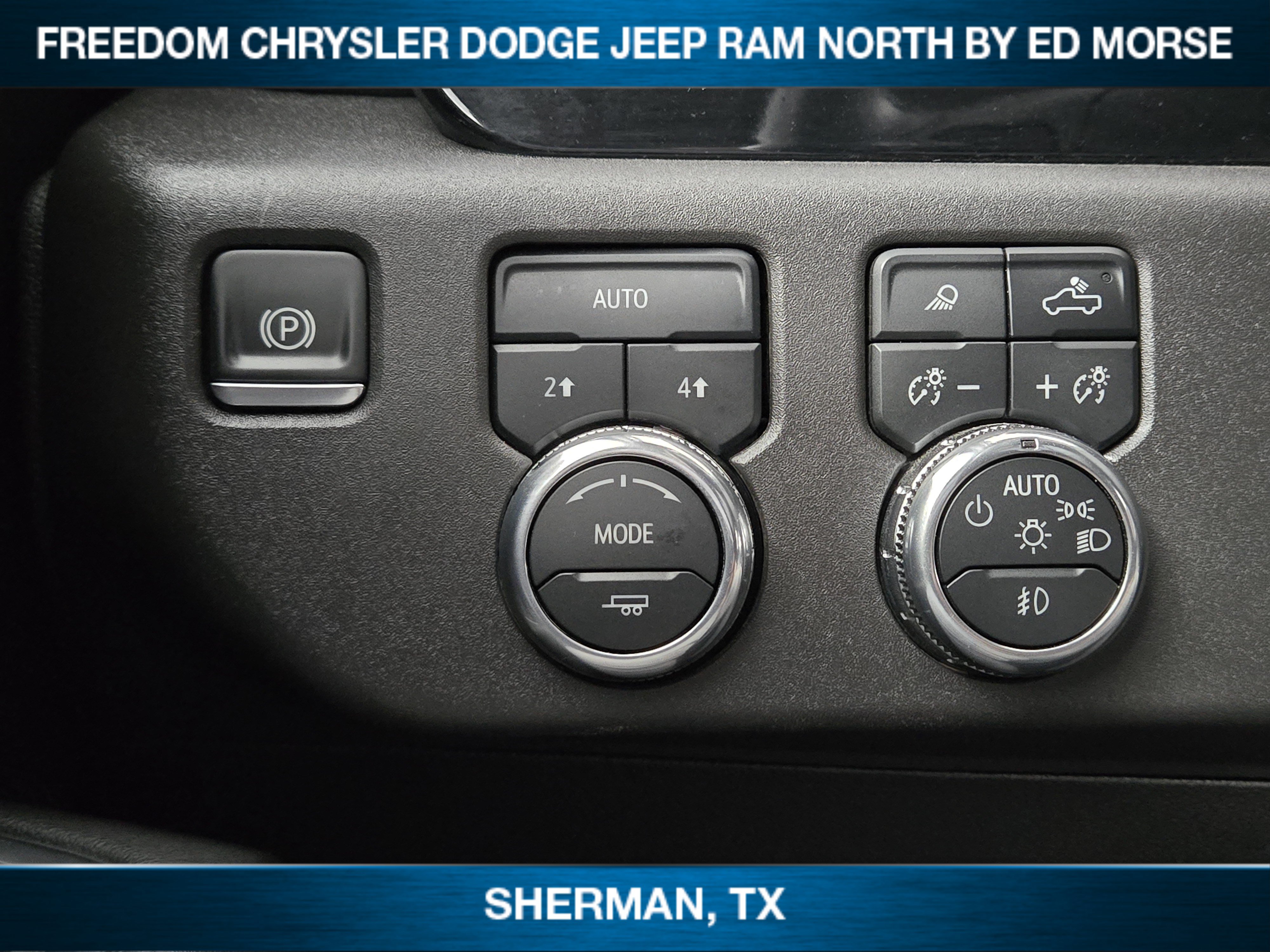 Used 2025 GMC Sierra 1500 SLT AWD/4WD image 16