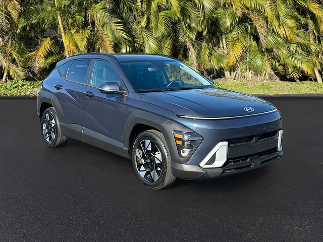Used 2025 Hyundai Kona SEL FWD image 2