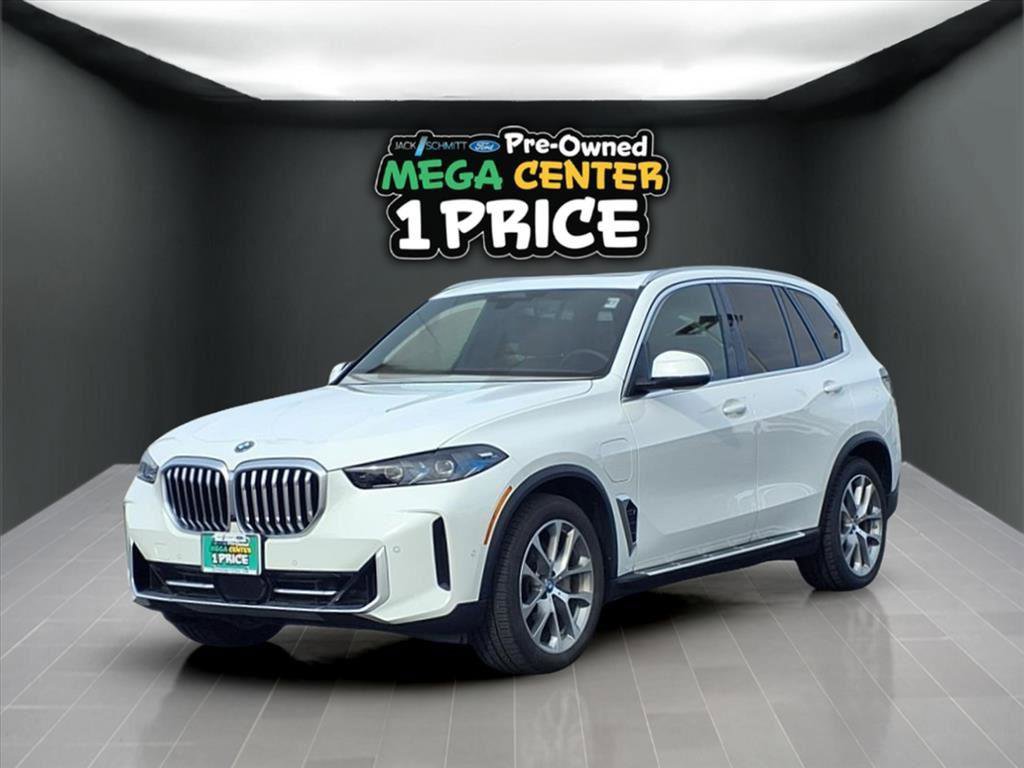 Used 2024 BMW X5 xDrive50e image 1