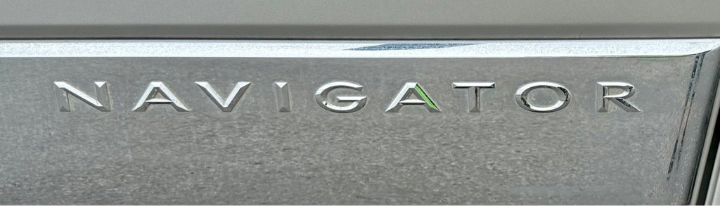 Used 2007 Lincoln Navigator Ultimate image 19