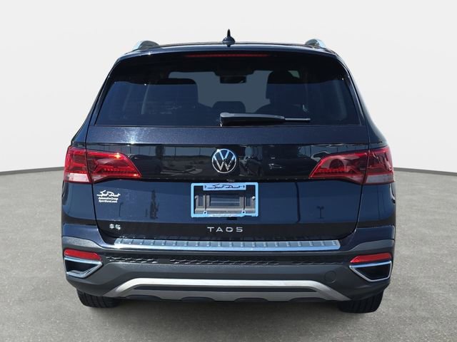 Used 2022 Volkswagen Taos SE FWD image 6